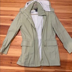 Etcetera pea green hooded rain jacked